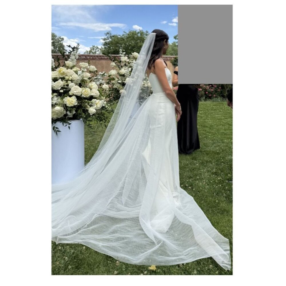 Ofrenda Studio Ursa Veil in Off White One Size New Womens Wedding Bridal Bride - Picture 10 of 13
